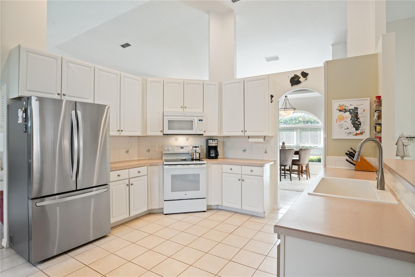 UNIVERSITY ESTATES - Residential