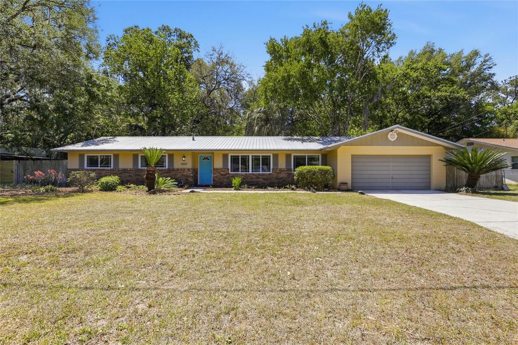 Photo of 3623 NW 46th Place, Gainesville, FL 32605 (MLS # GC539214)