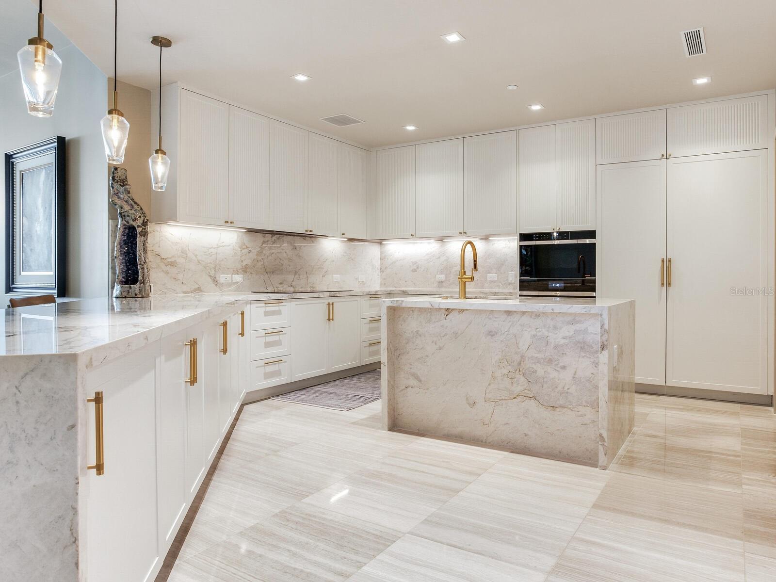 BAYSHORE YSABELLA A CONDOMINIUM - Residential