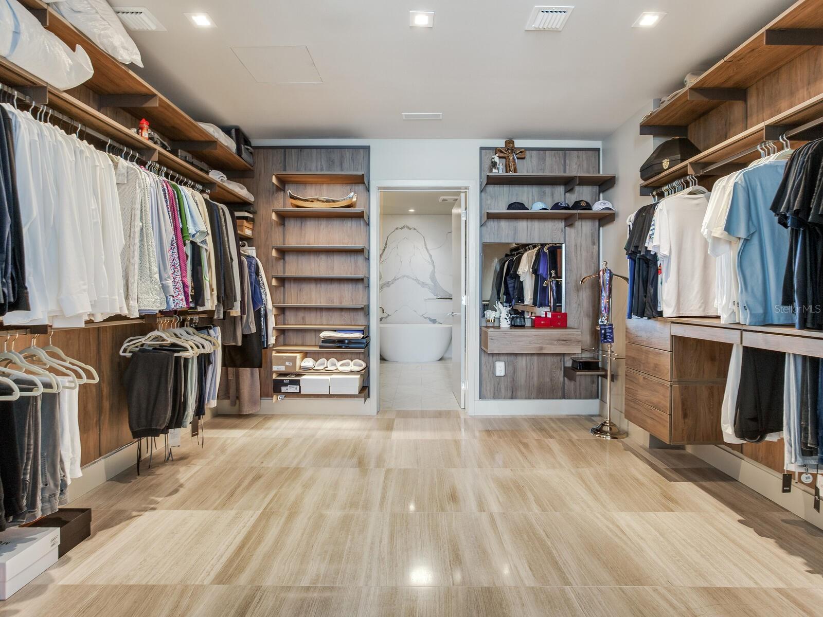 BAYSHORE YSABELLA A CONDOMINIUM - Residential