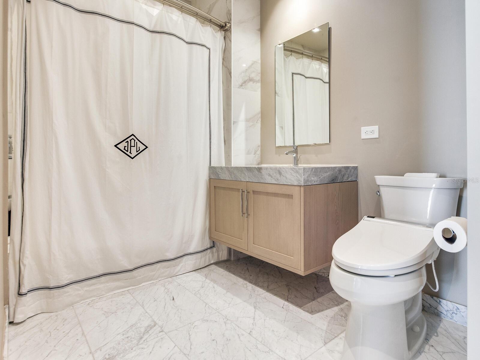 BAYSHORE YSABELLA A CONDOMINIUM - Residential