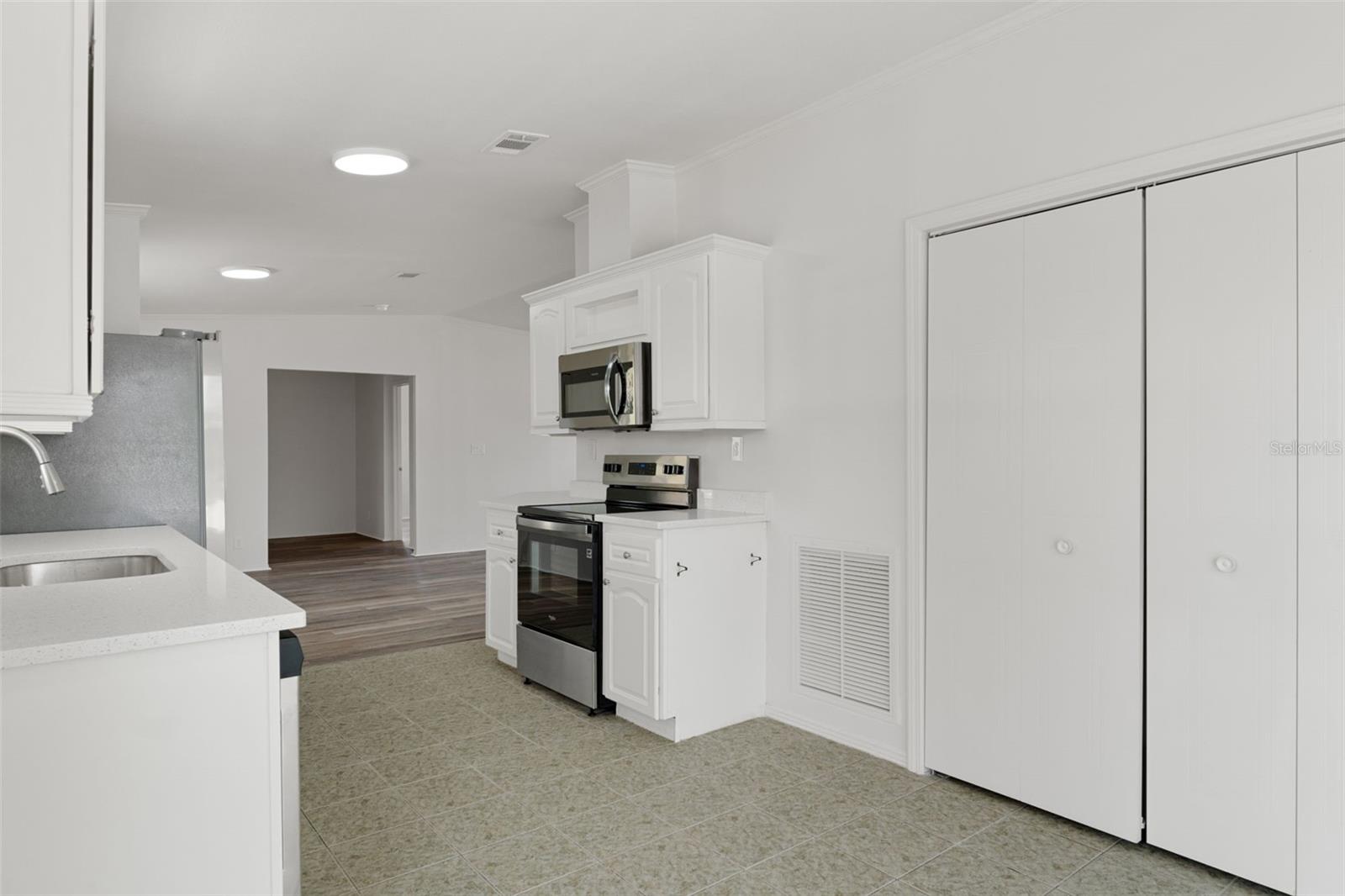 BROOKRIDGE COMM - Residential