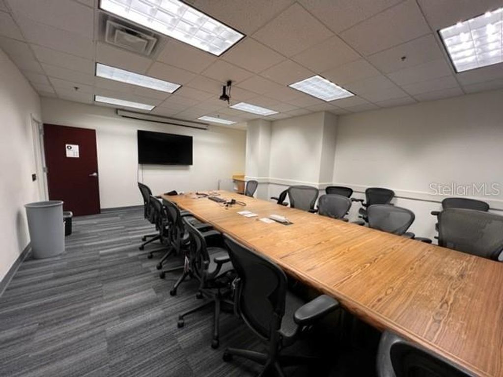 Photo of 6550 W Hillsborough Avenue, Tampa, FL 33634 (MLS # TB8490633)