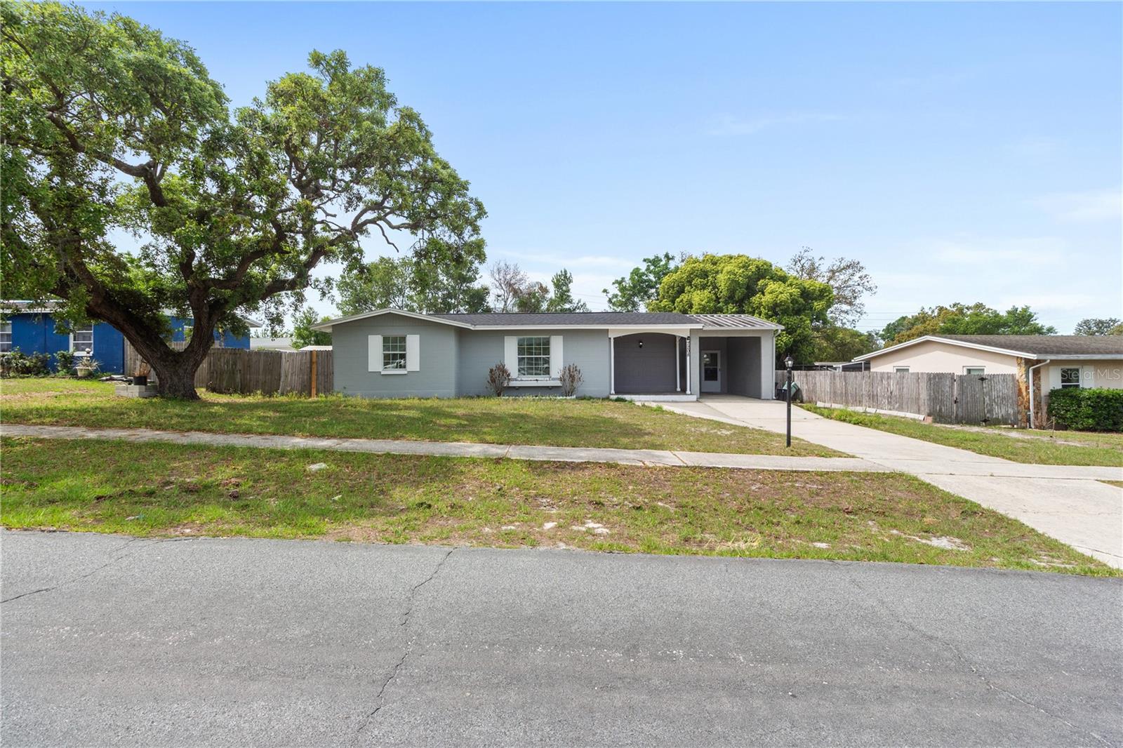 SPRING HILL - Residential