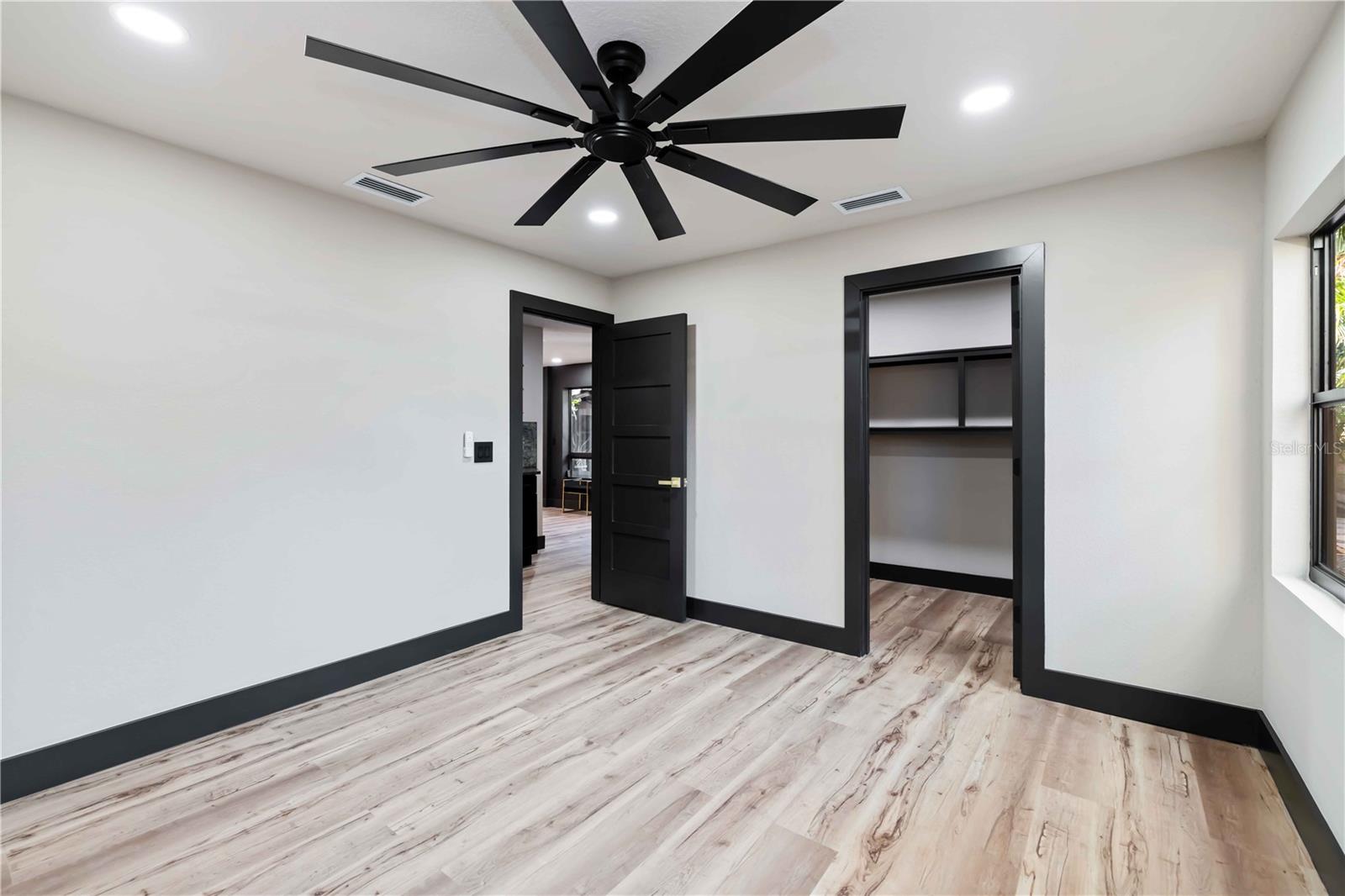 OCEAN BEACH REP - Residential