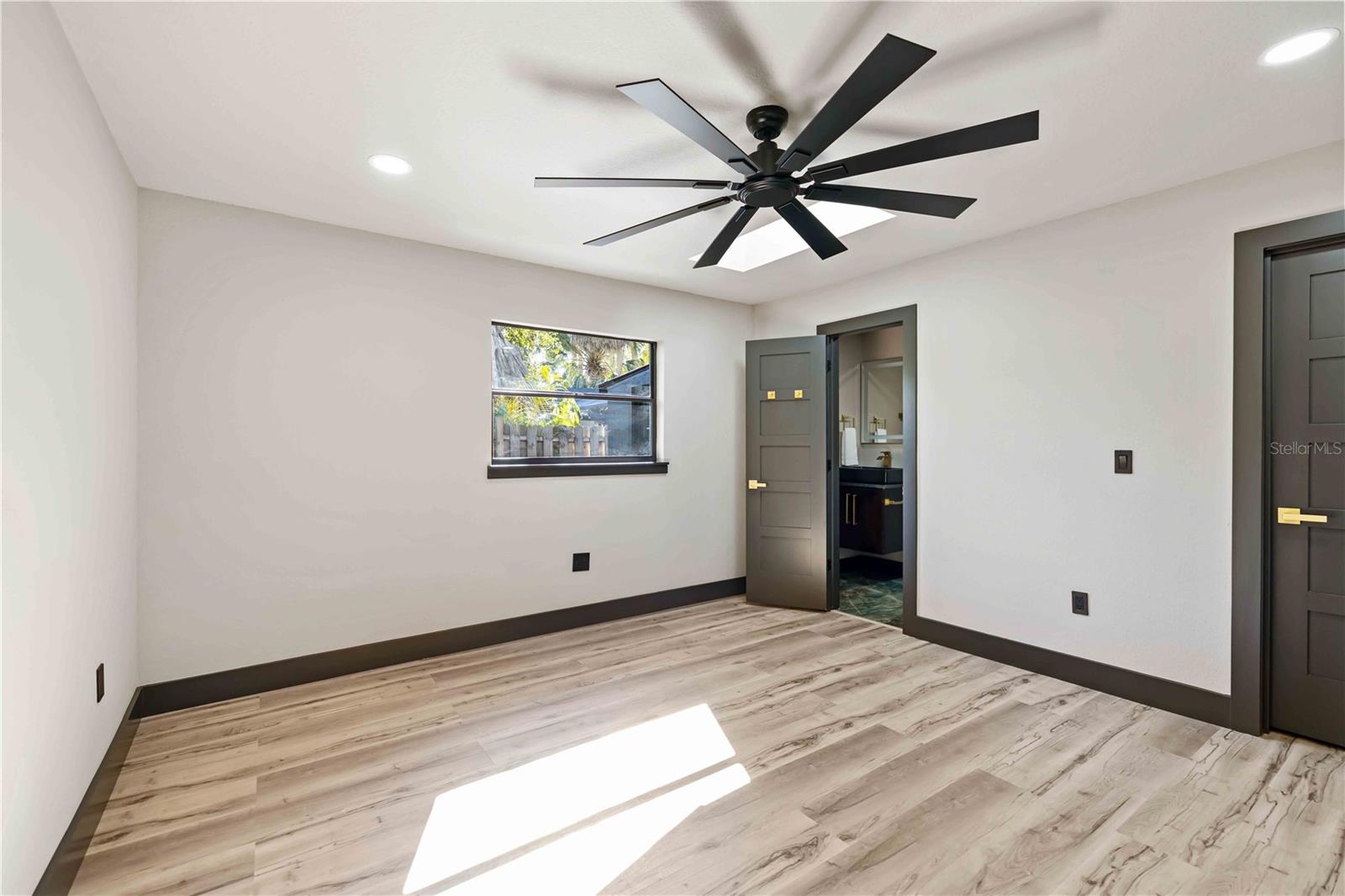 OCEAN BEACH REP - Residential