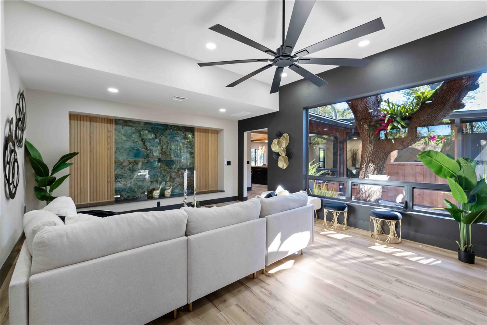 OCEAN BEACH REP - Residential