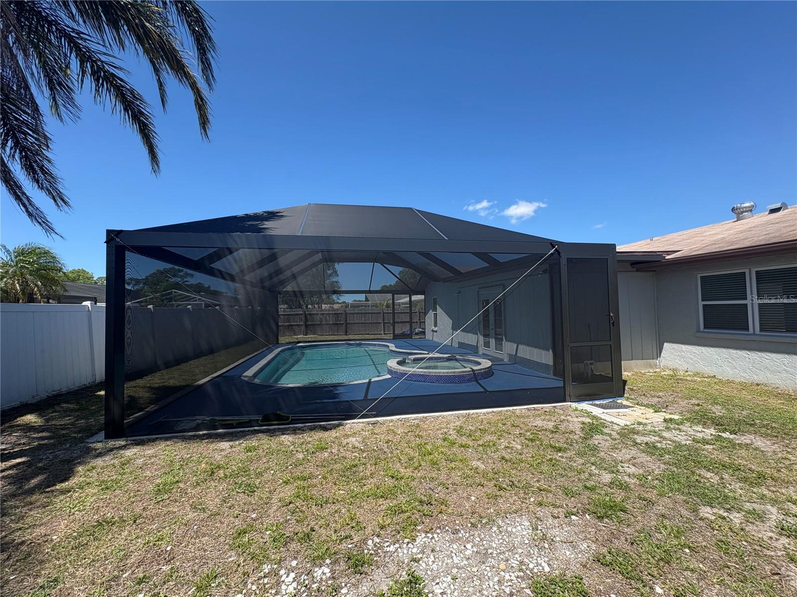 LAKE SARASOTA UNIT 09 - Residential