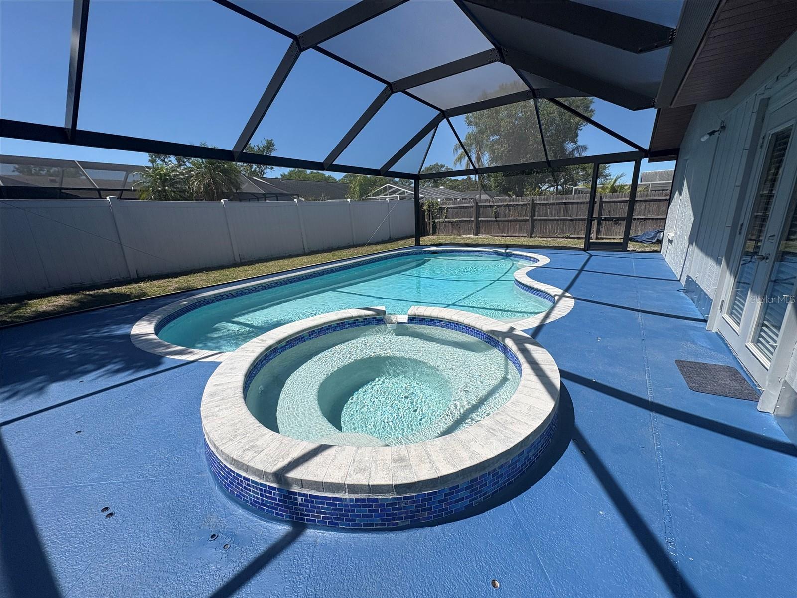 LAKE SARASOTA UNIT 09 - Residential