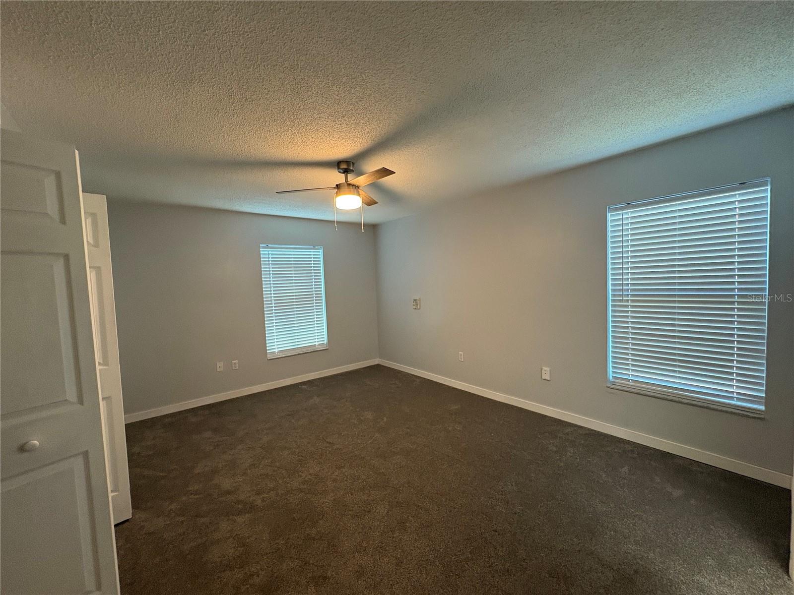 LAKE SARASOTA UNIT 09 - Residential