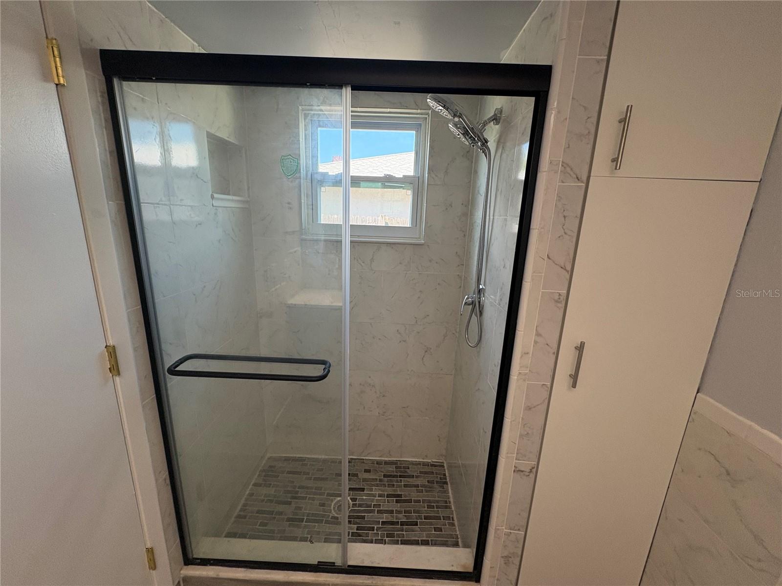 LAKE SARASOTA UNIT 09 - Residential