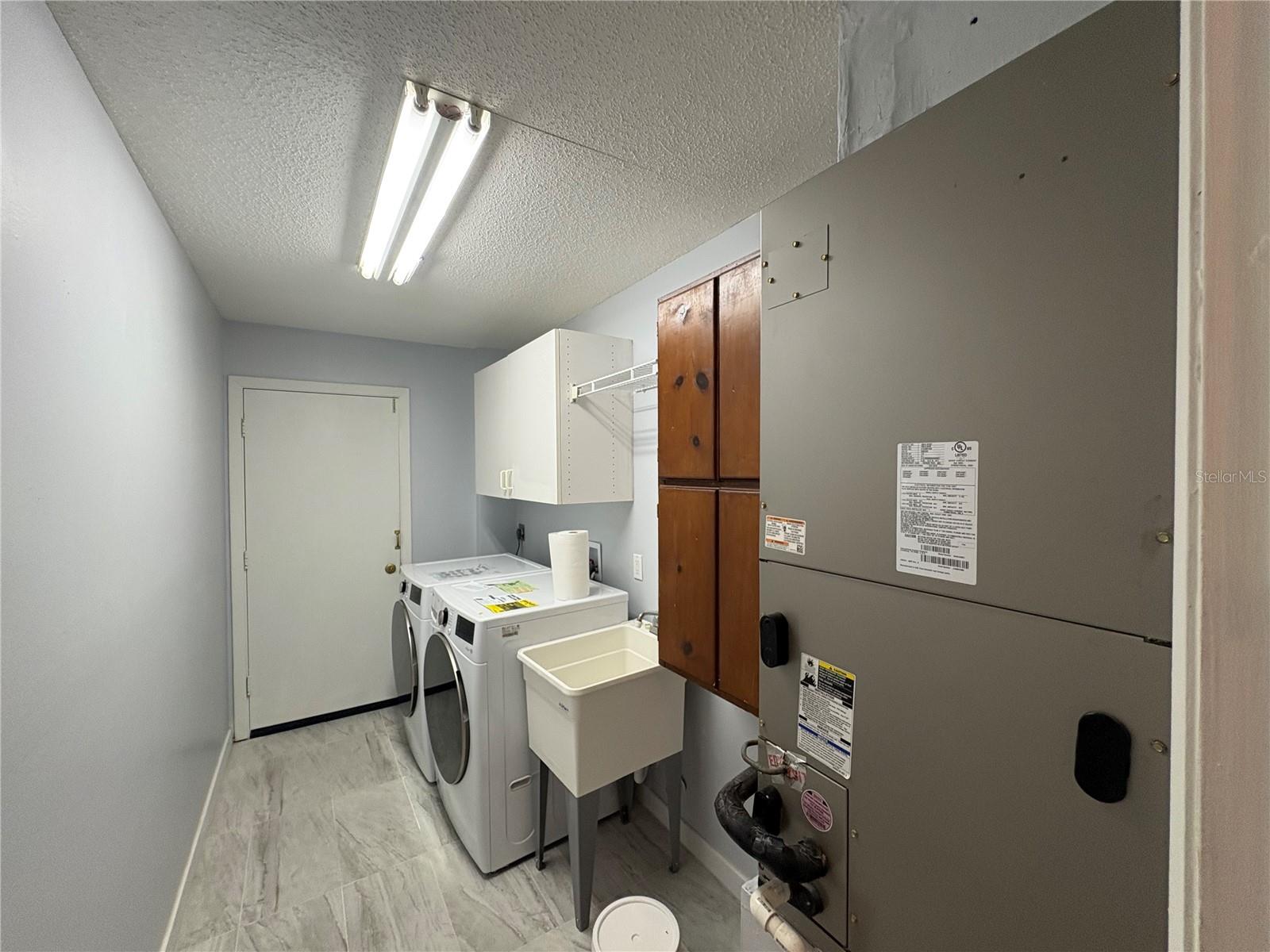 LAKE SARASOTA UNIT 09 - Residential