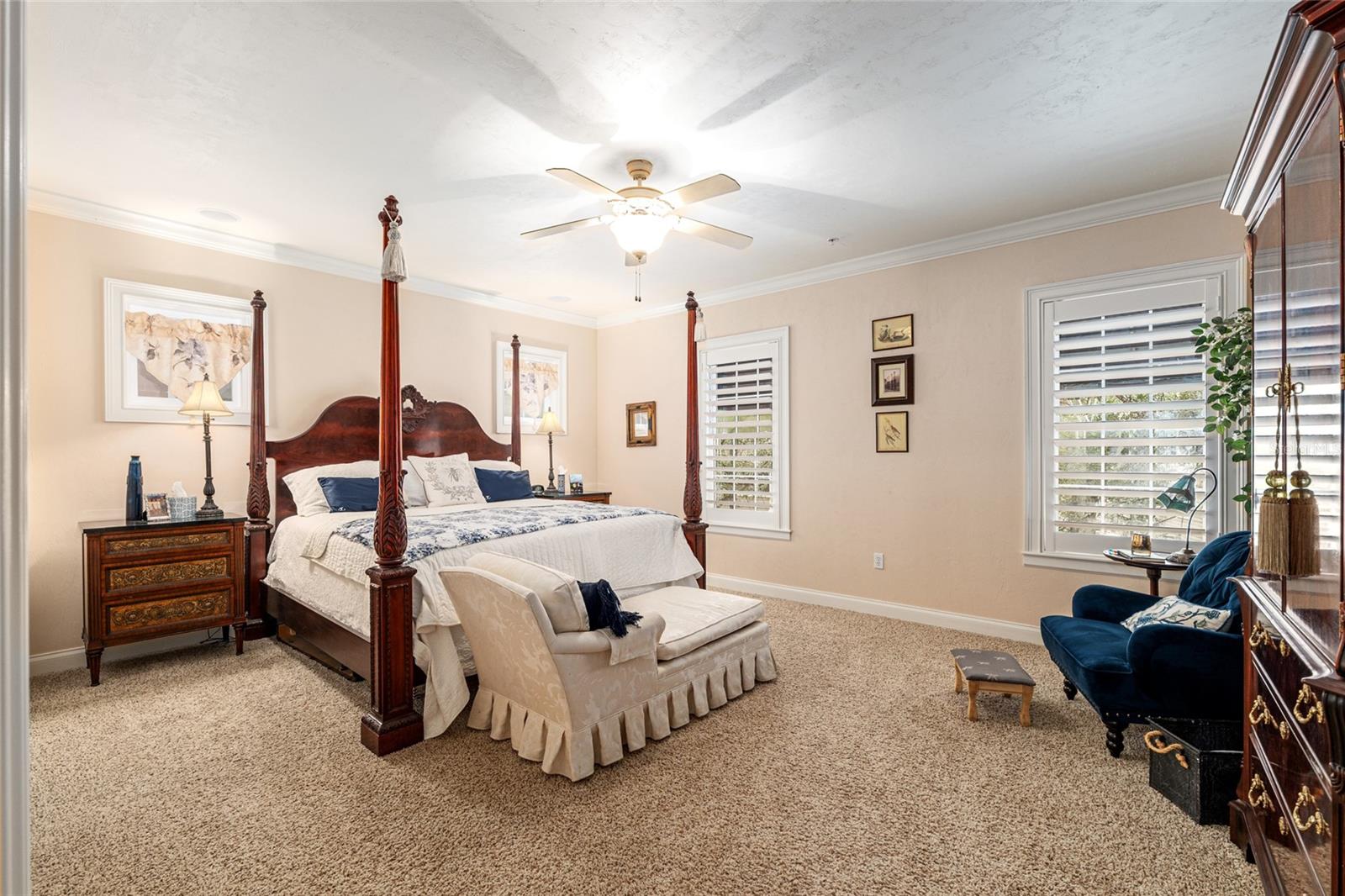 HAILE PLANTATION VILLAGE CENTER - Commercial Sale