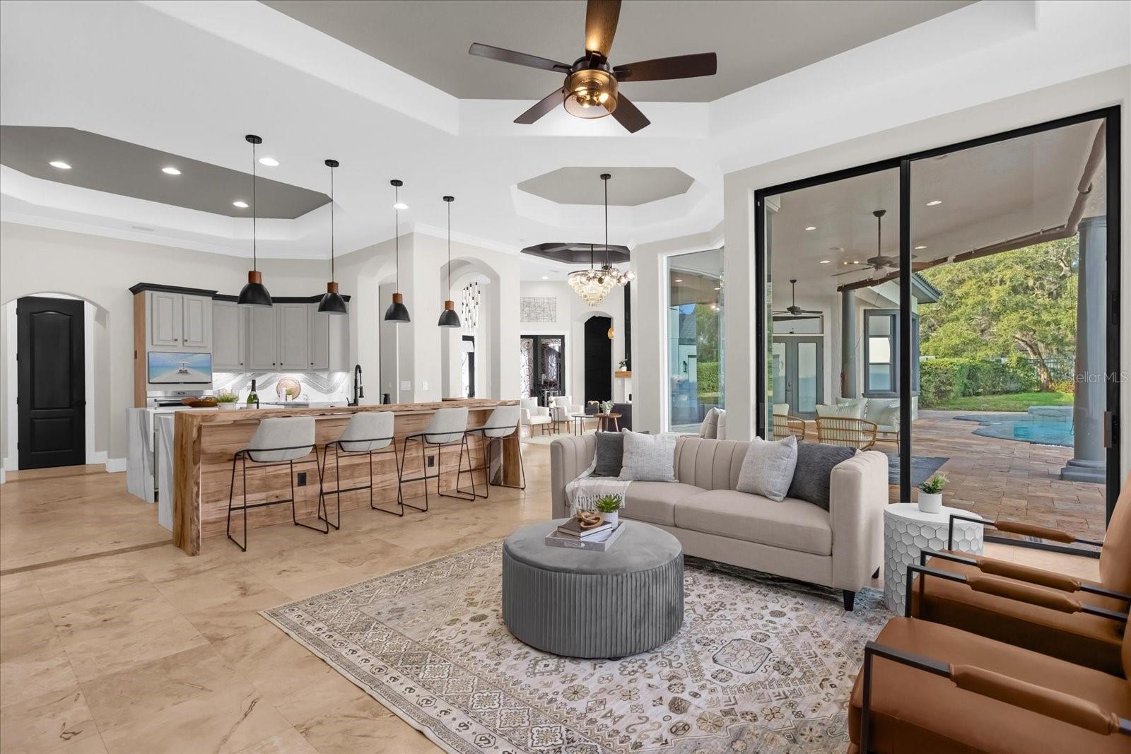 HEATHROW WOODS - Residential