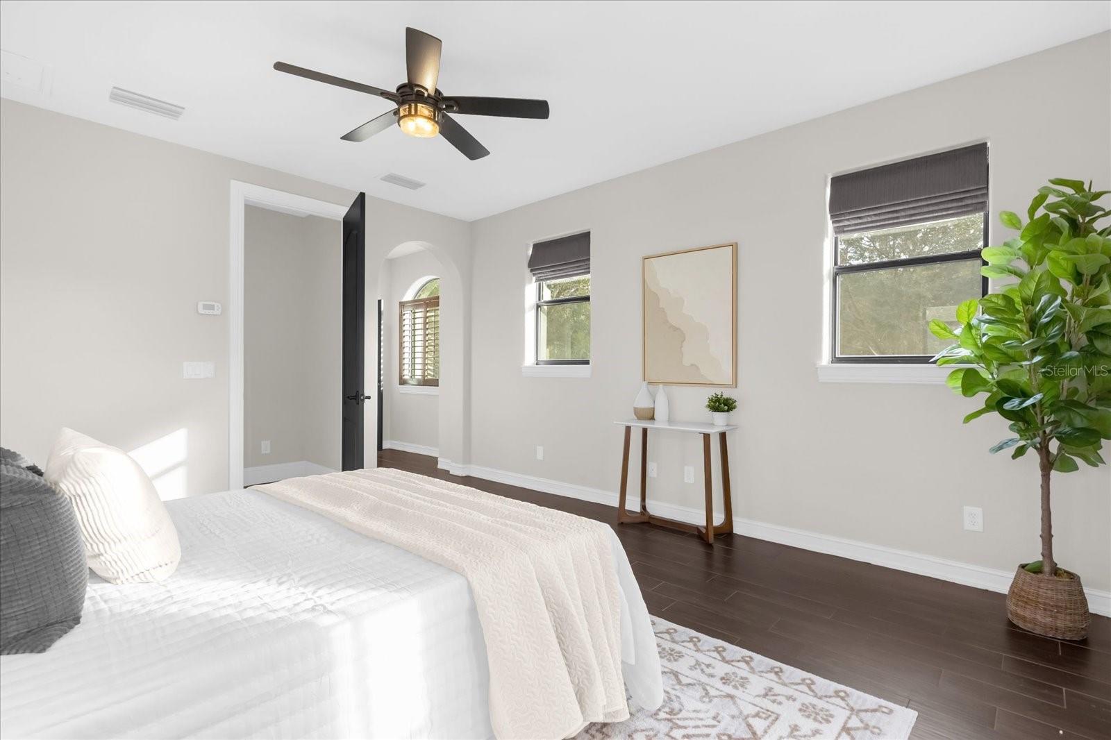 HEATHROW WOODS - Residential