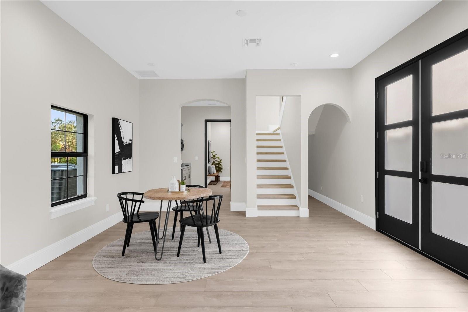 HEATHROW WOODS - Residential