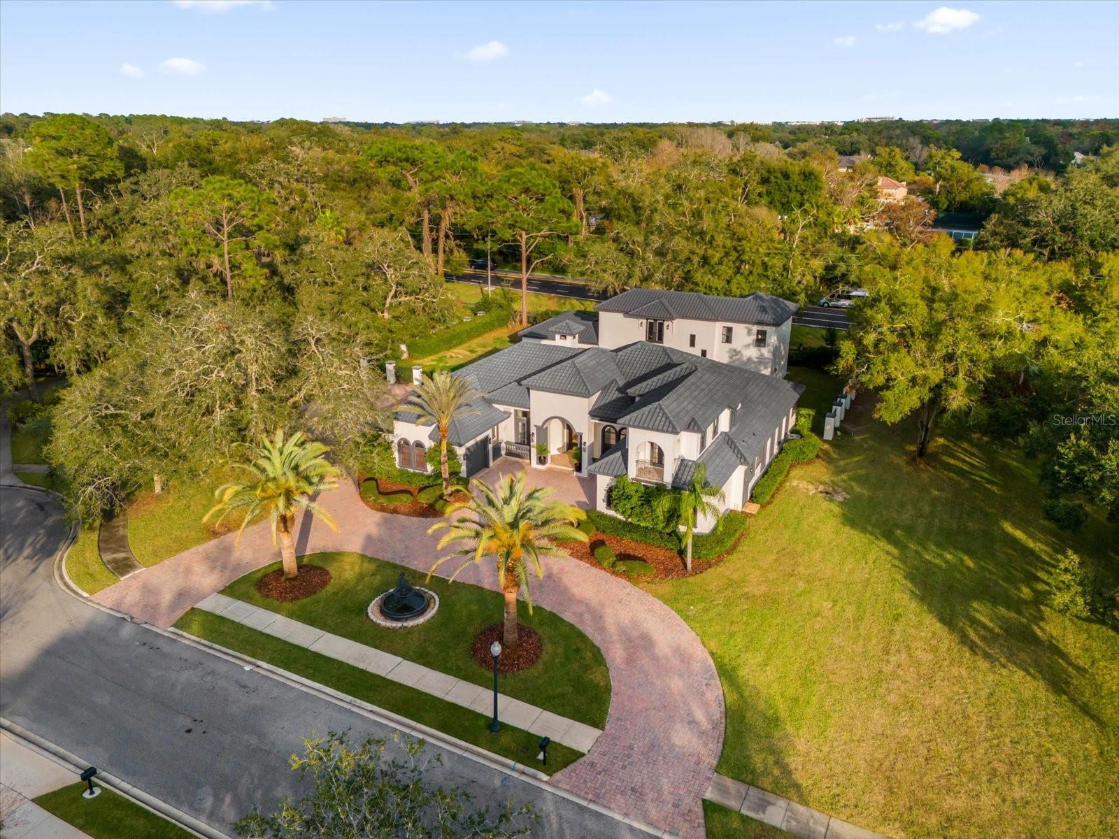 HEATHROW WOODS - Residential