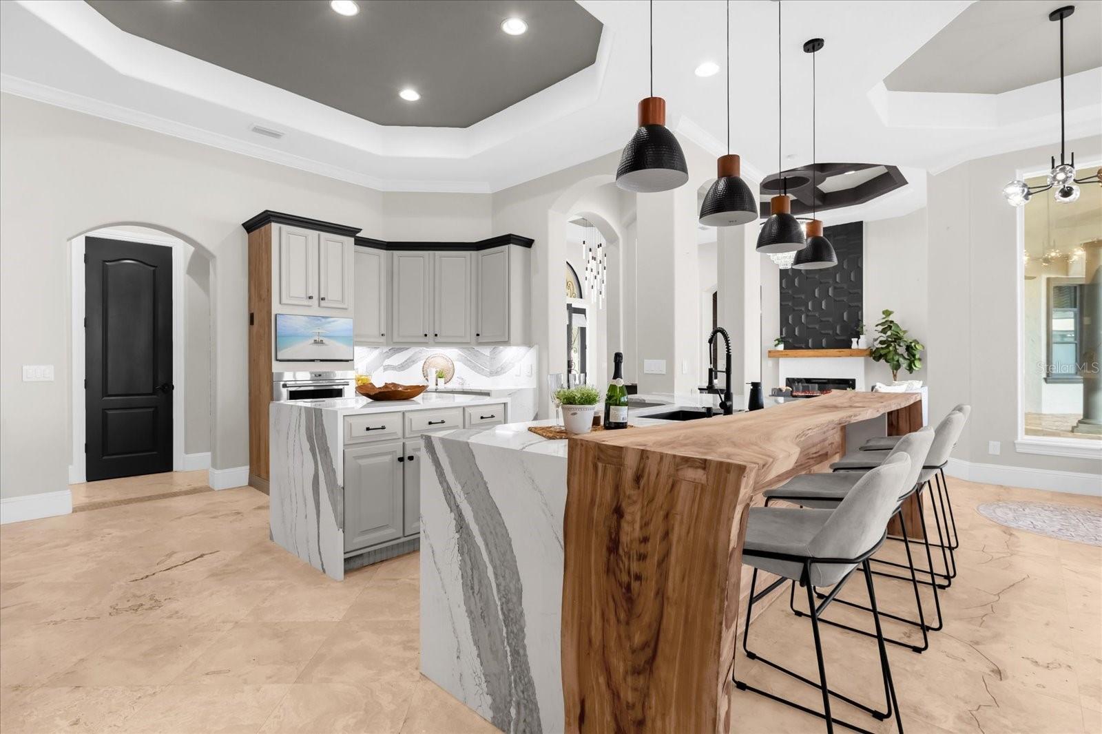 HEATHROW WOODS - Residential