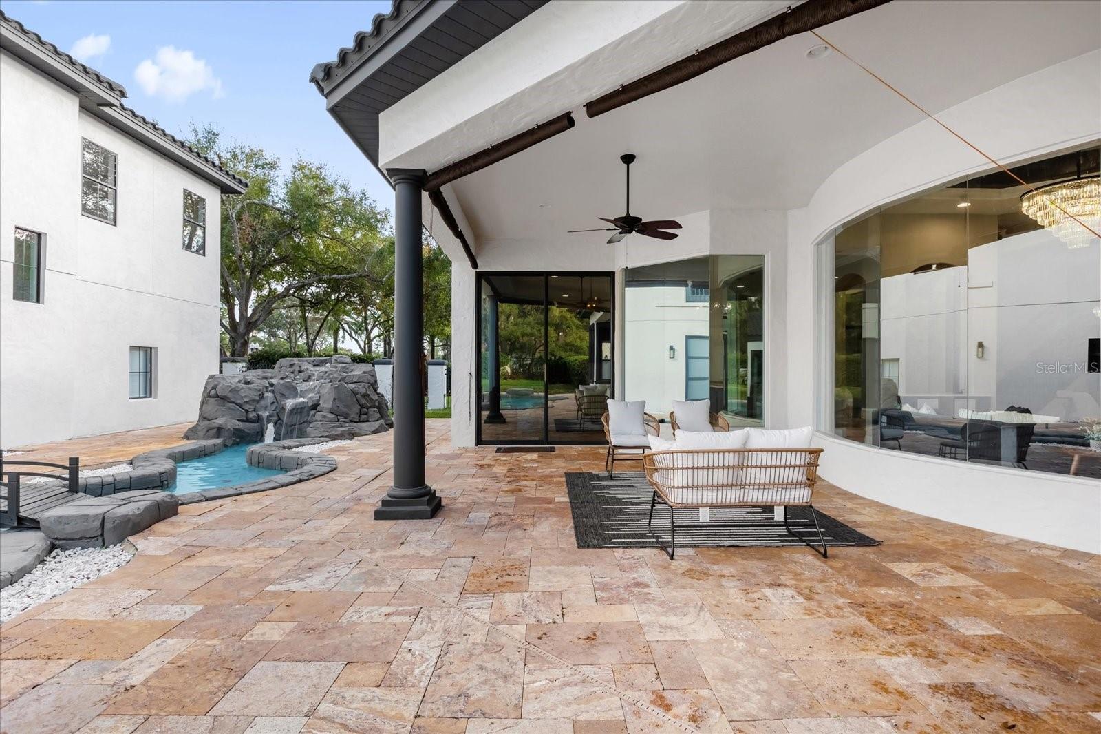 HEATHROW WOODS - Residential