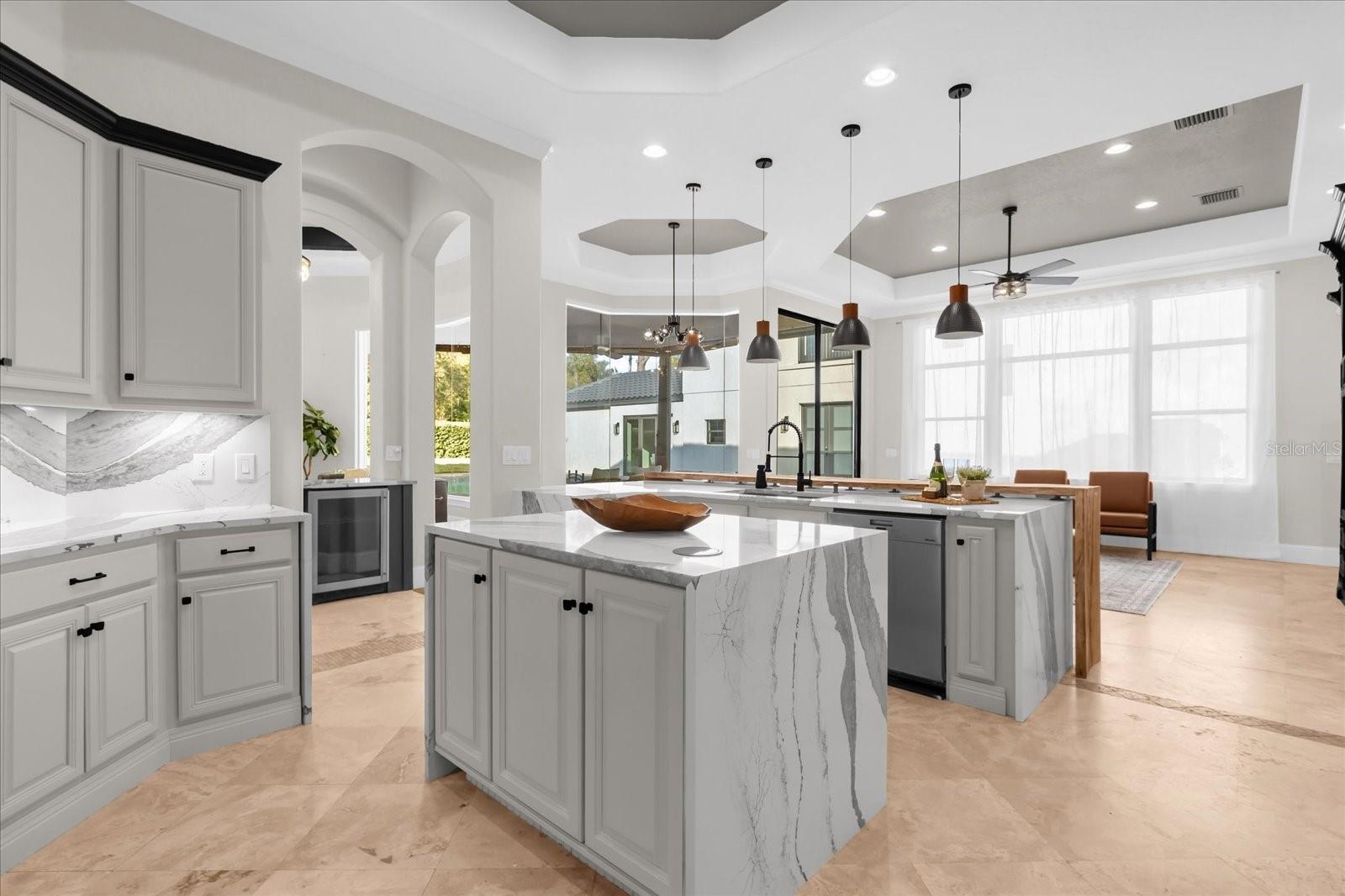 HEATHROW WOODS - Residential