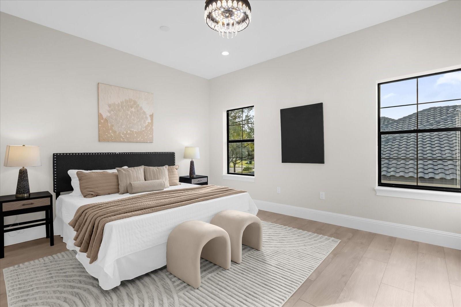 HEATHROW WOODS - Residential