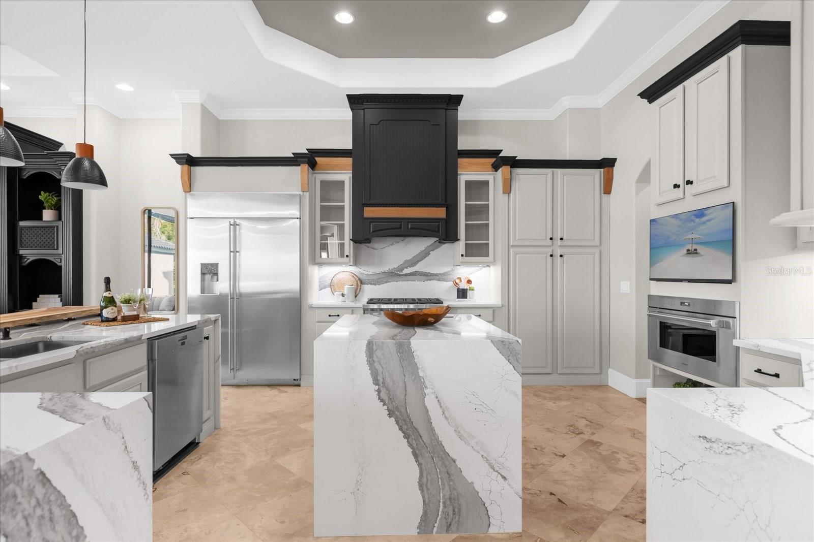 HEATHROW WOODS - Residential