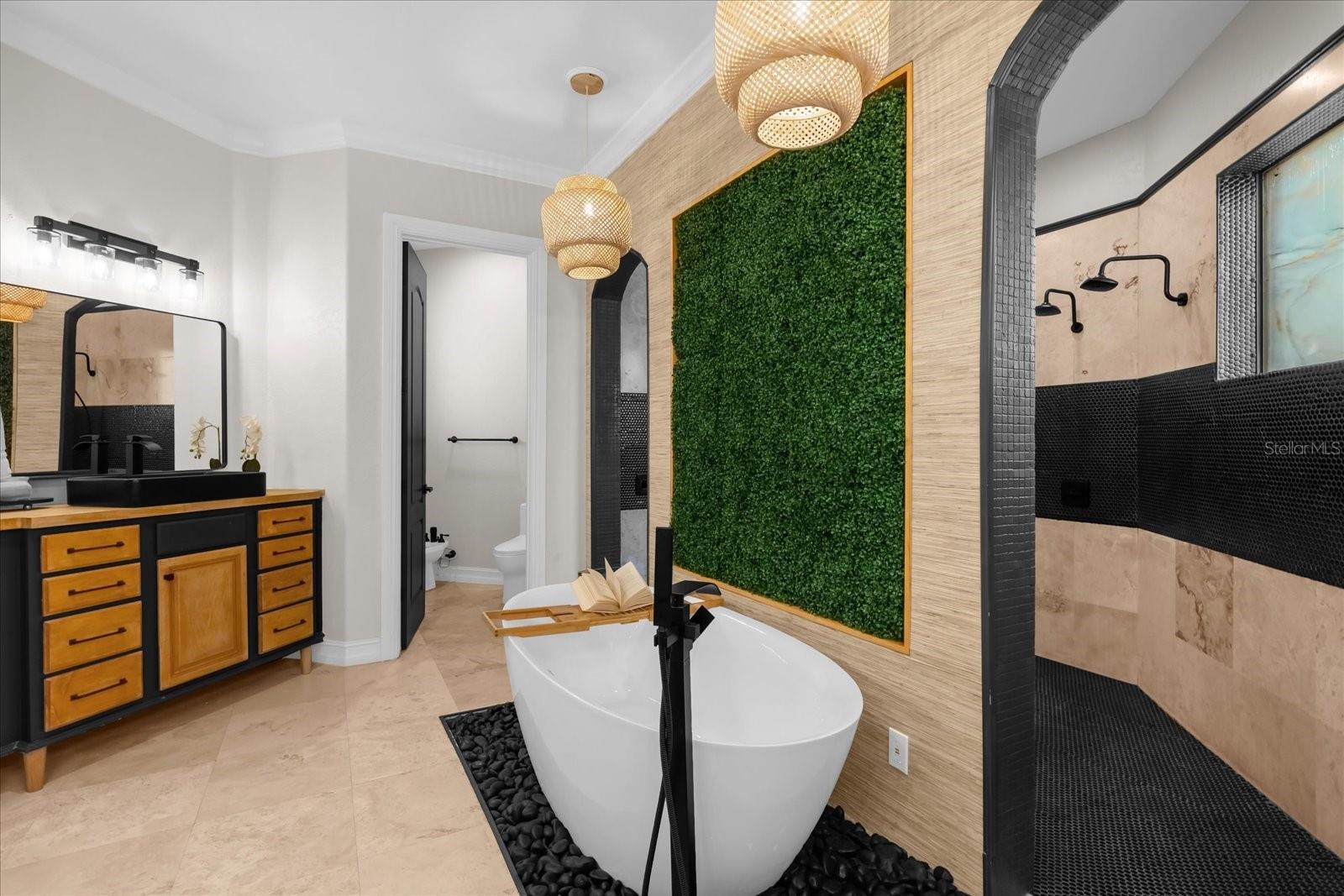 HEATHROW WOODS - Residential