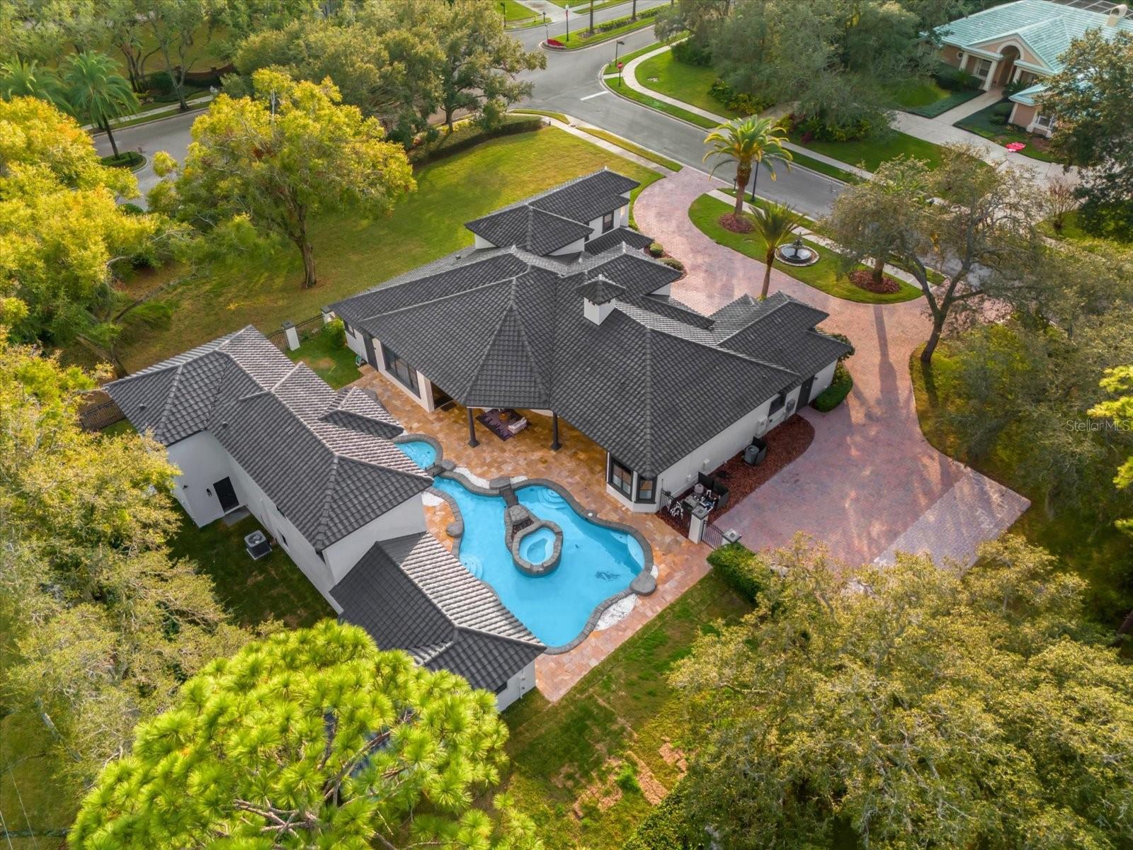 HEATHROW WOODS - Residential