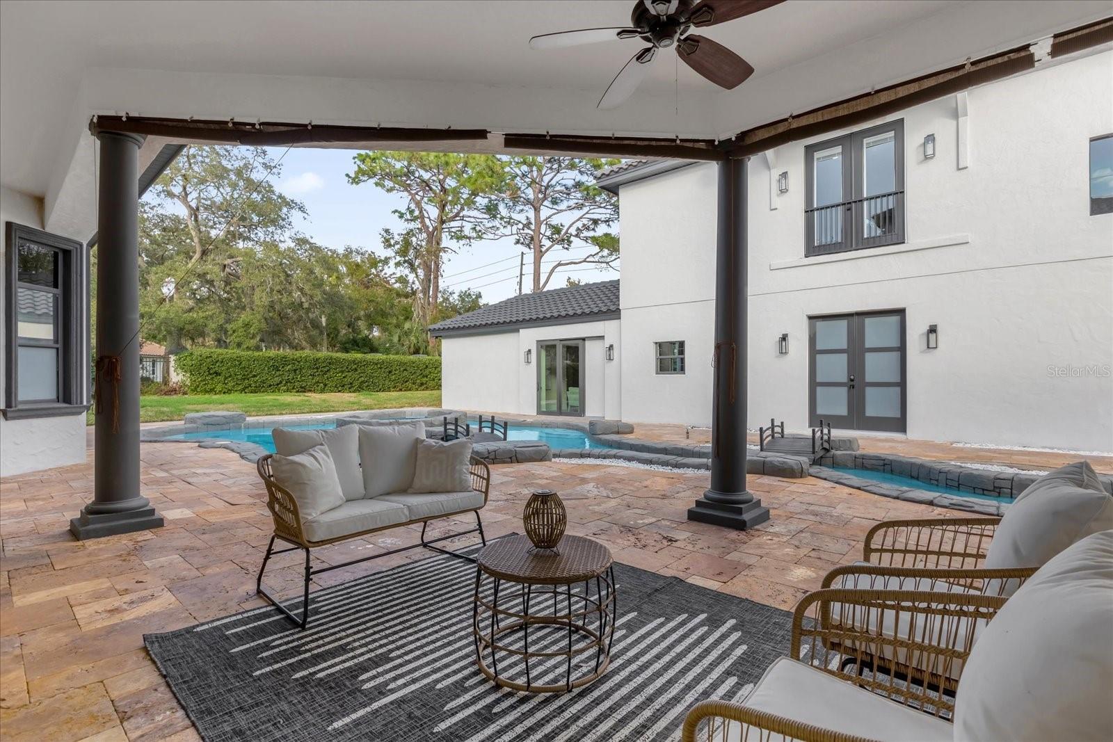 HEATHROW WOODS - Residential