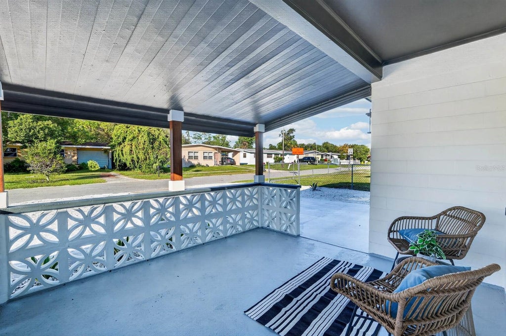 Photo of 801 Lewis Drive, Daytona Beach, FL 32117 (MLS # V4951867)