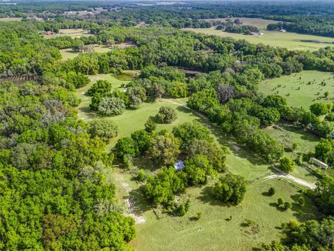 Tiny photo for 747 County Road 466a, Fruitland Park, FL 34731 (MLS # G5094182)