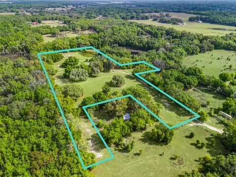 Tiny photo for 747 County Road 466a, Fruitland Park, FL 34731 (MLS # G5094182)