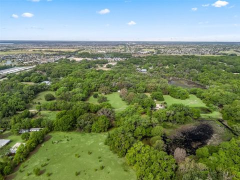 Tiny photo for 747 County Road 466a, Fruitland Park, FL 34731 (MLS # G5094182)