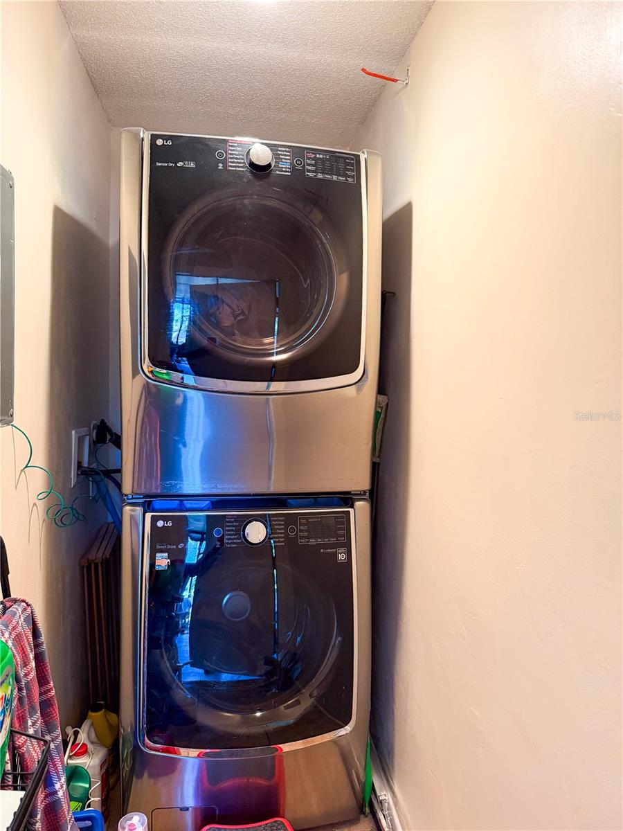 WEKIVA RESERVE UNIT 1 - Residential