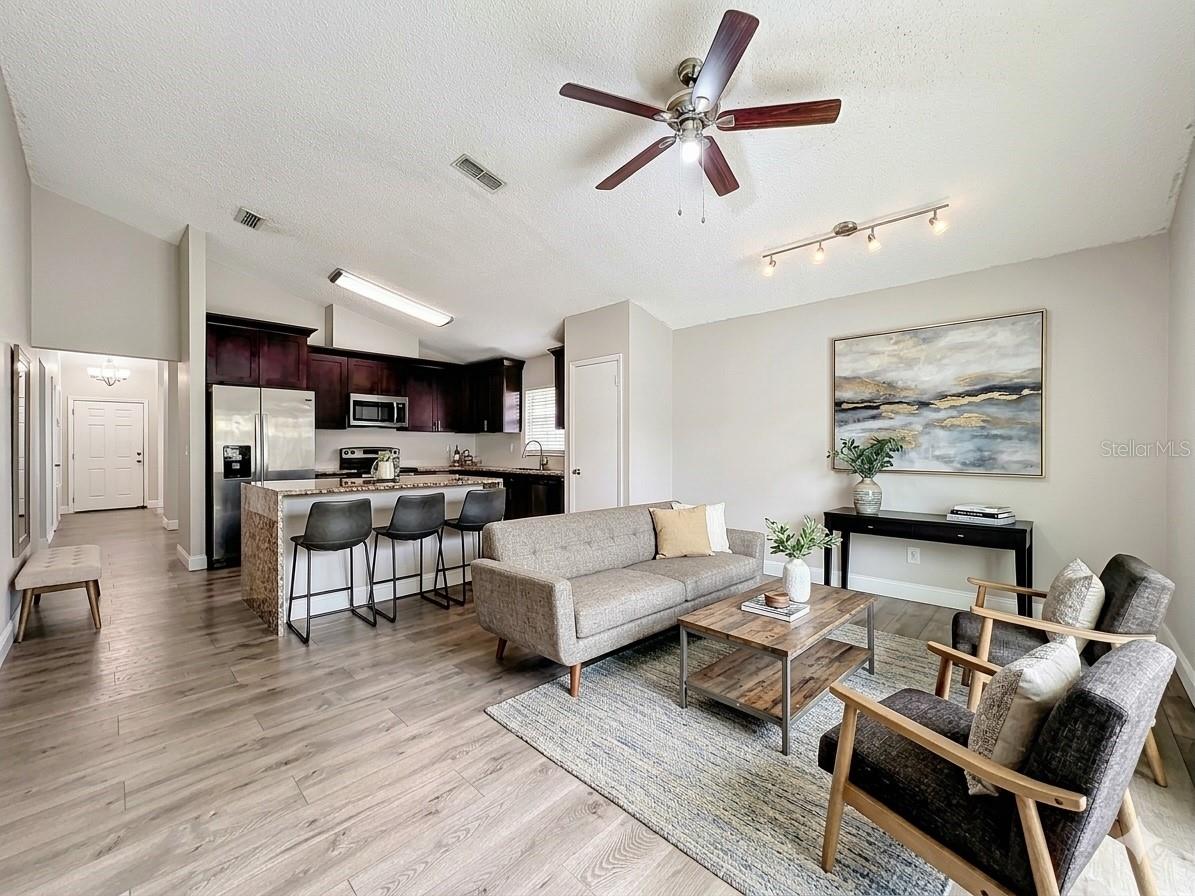 6582 MERITMOOR CIRCLE