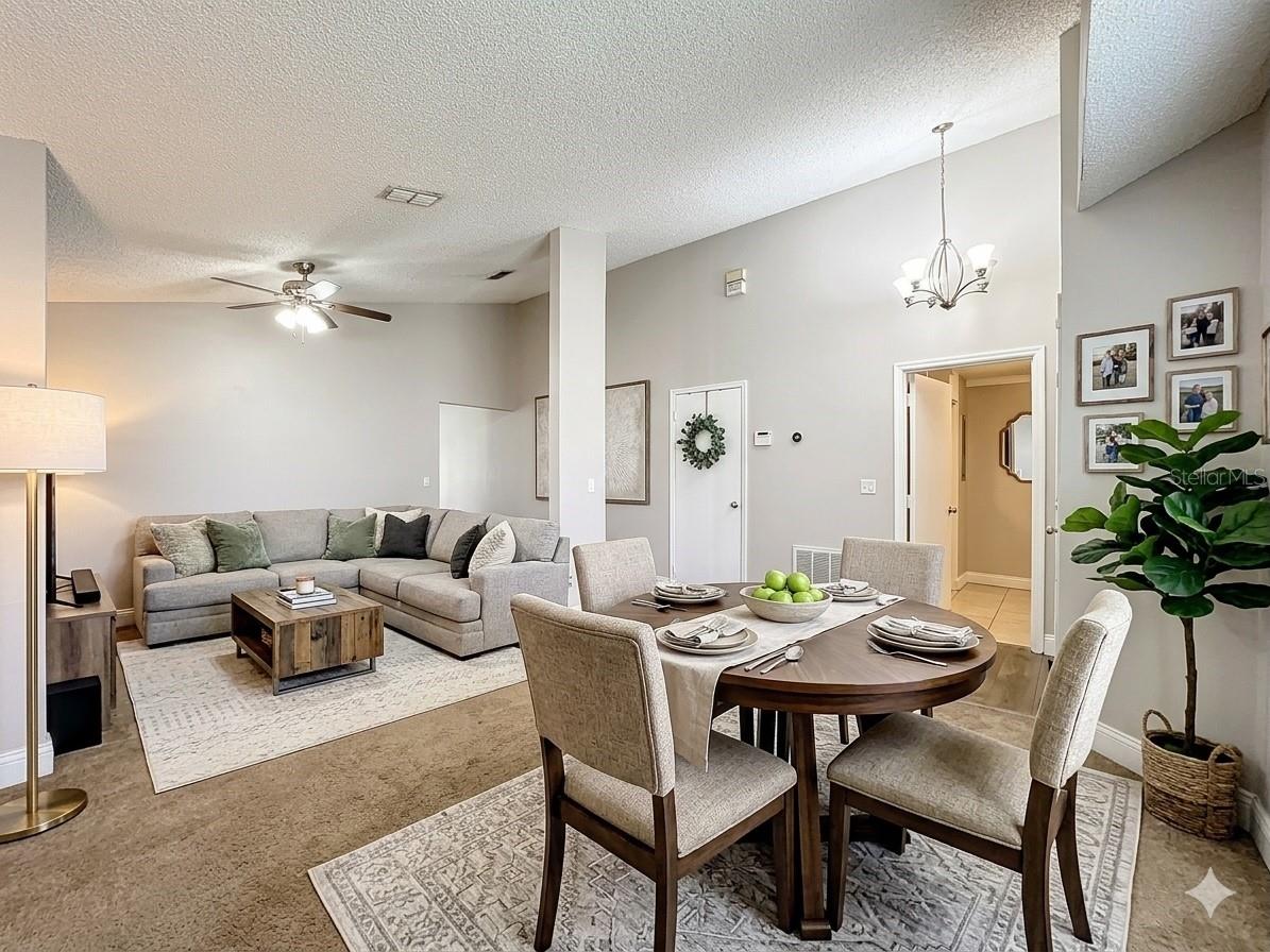 6582 MERITMOOR CIRCLE