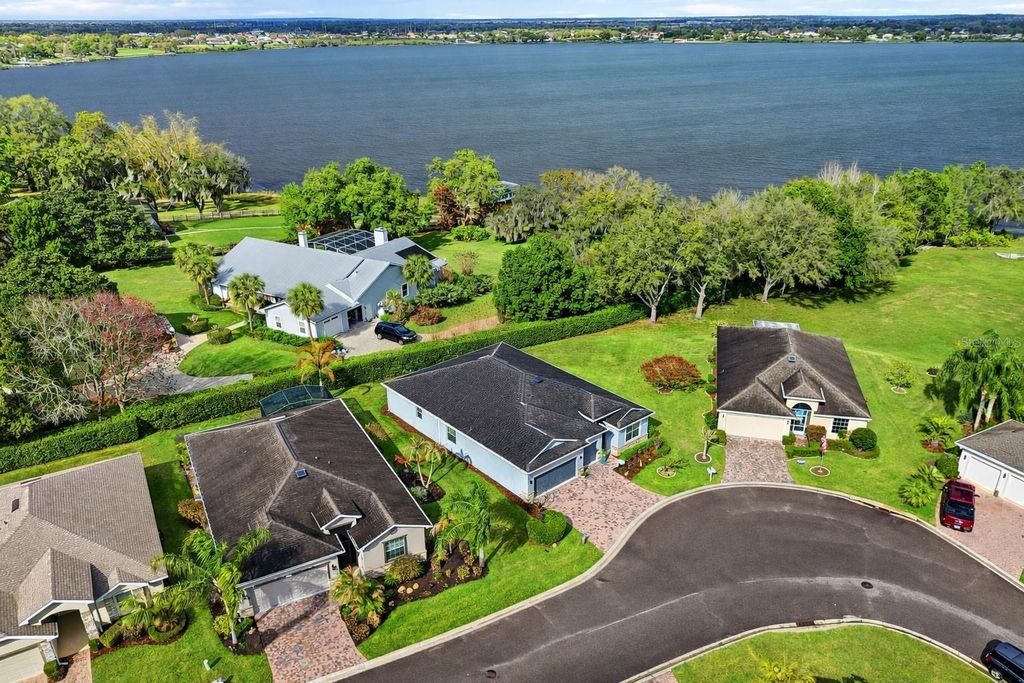 Photo of 4020 Carteret Drive, Winter Haven, FL 33884 (MLS # O6389154)