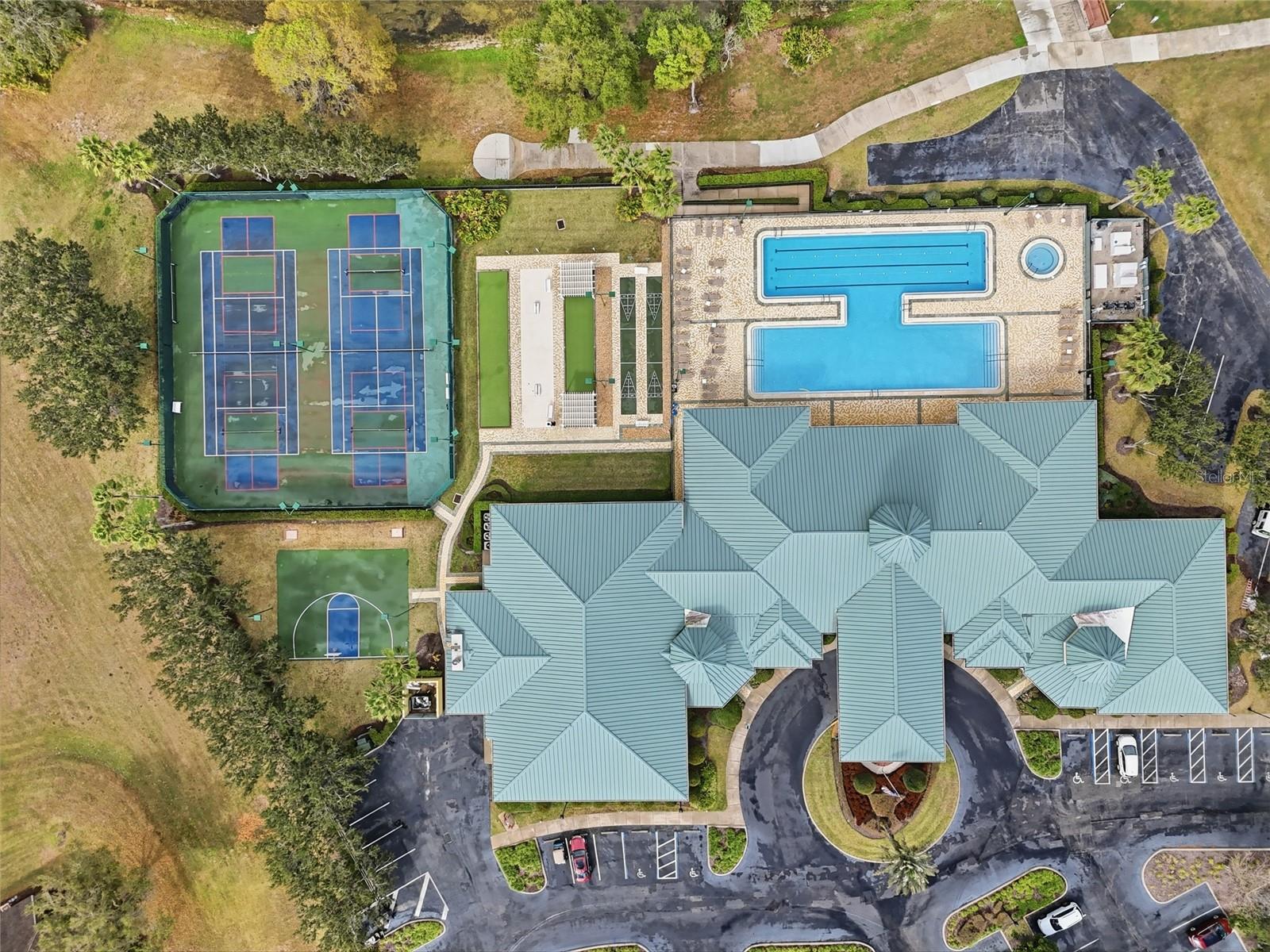 TRADITIONS PH 01 - Residential