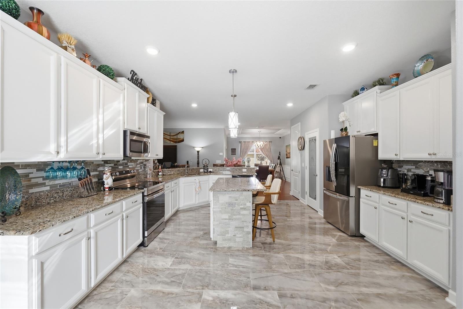 TRADITIONS PH 01 - Residential