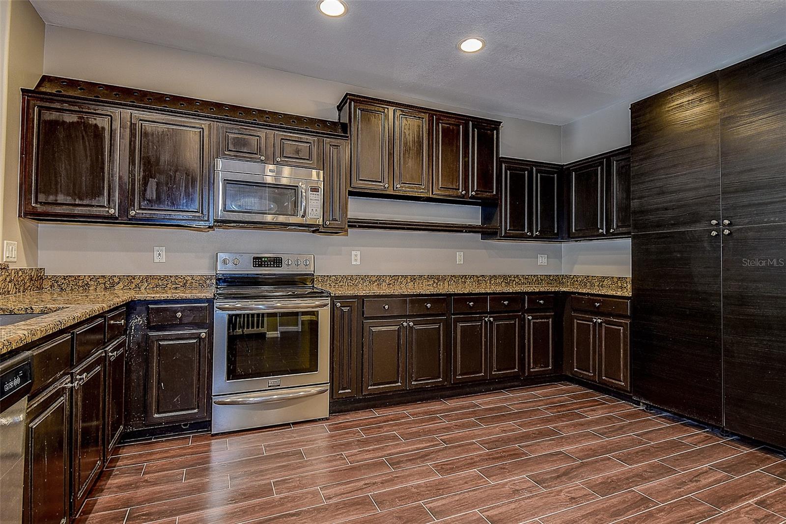 VILLAGE OF SAFETY HARBOR - Residential