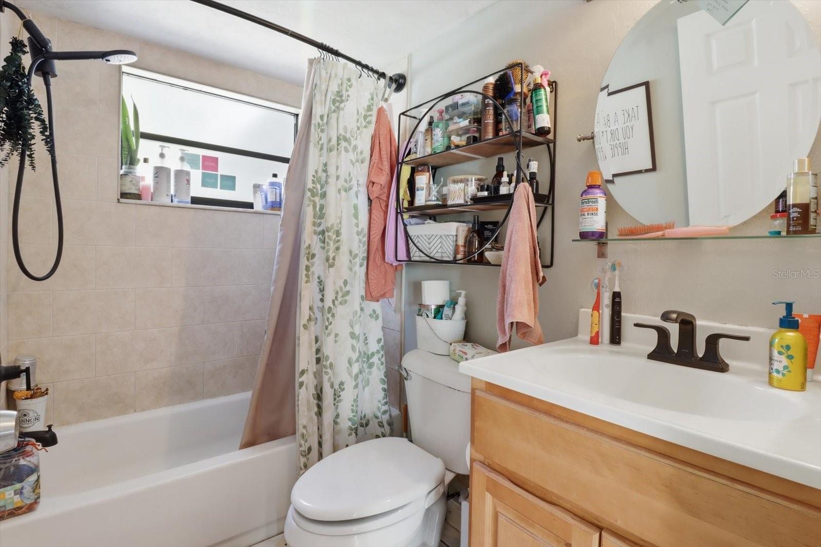 BEVERLY HILLS UN 2 - Residential