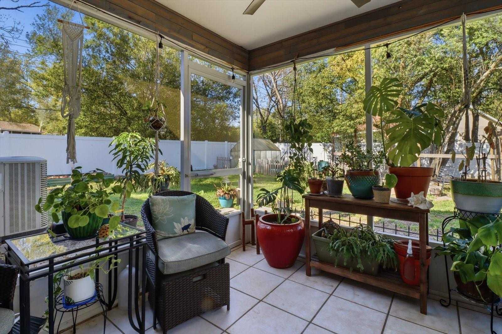 BEVERLY HILLS UN 2 - Residential