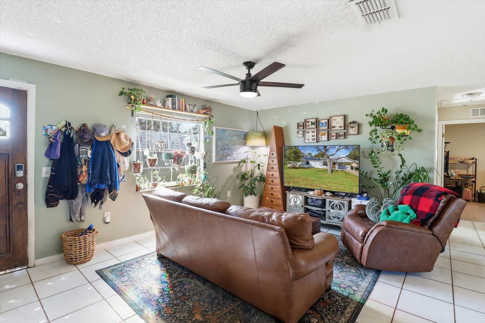 BEVERLY HILLS UN 2 - Residential