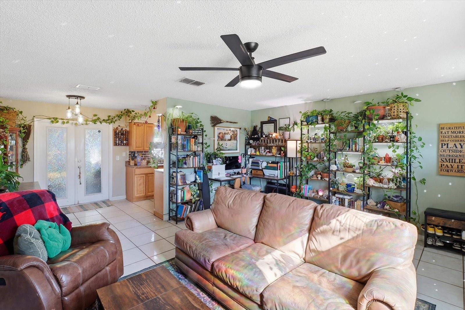 BEVERLY HILLS UN 2 - Residential