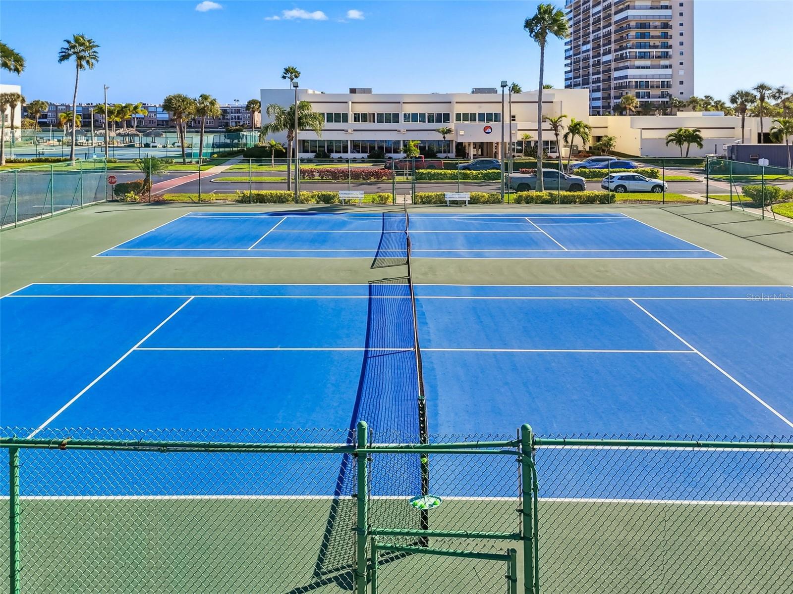 BAY ISLAND GROUP 13 - Residential