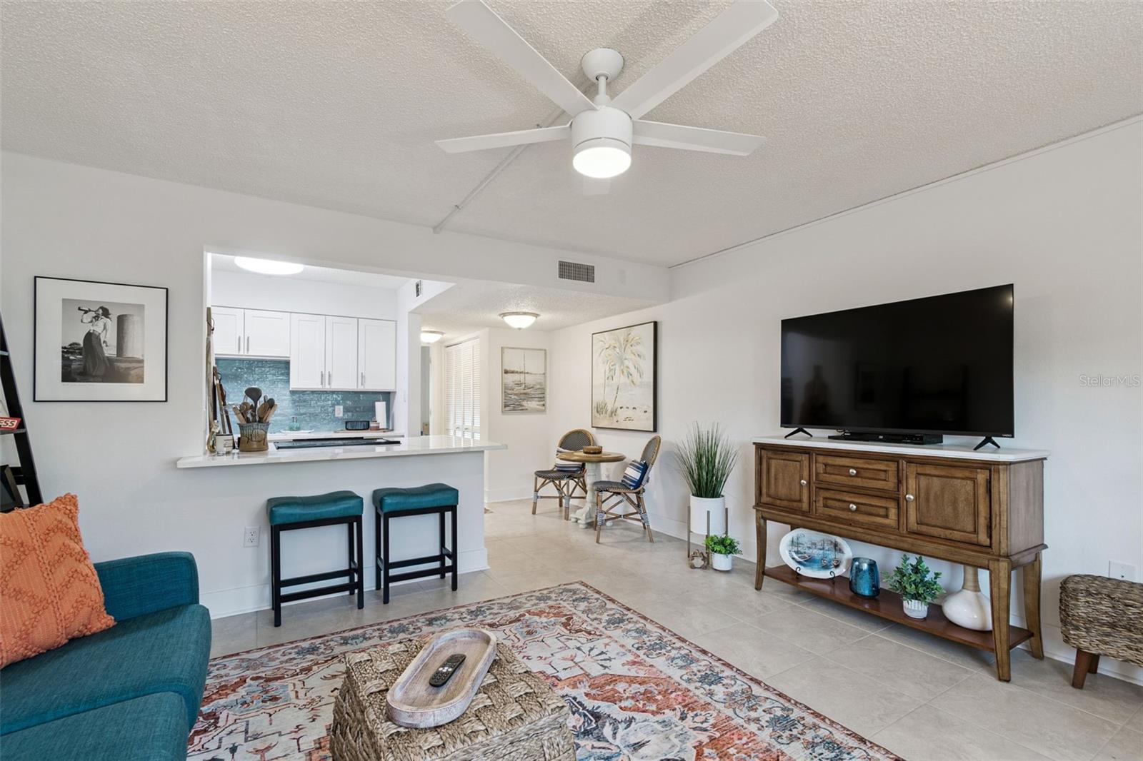 BAY ISLAND GROUP 13 - Residential