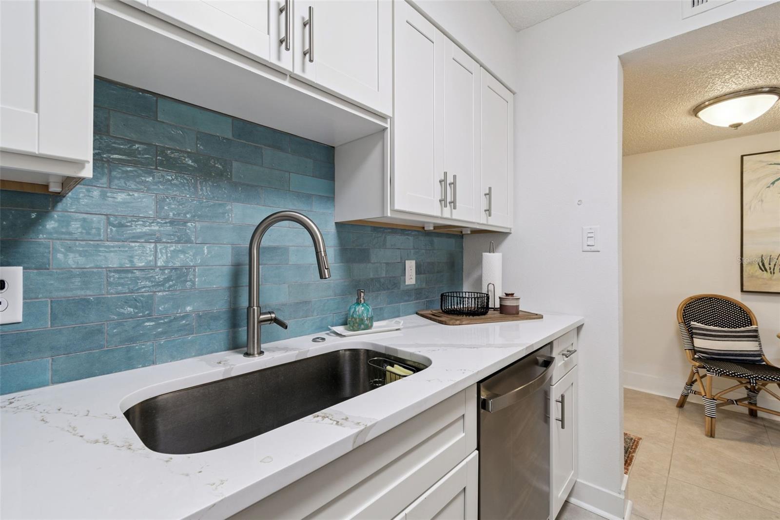 BAY ISLAND GROUP 13 - Residential