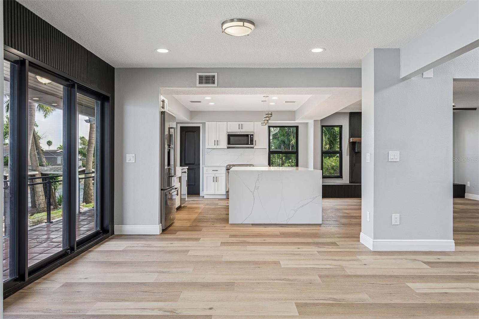 APOLLO BEACH - Residential Lease
