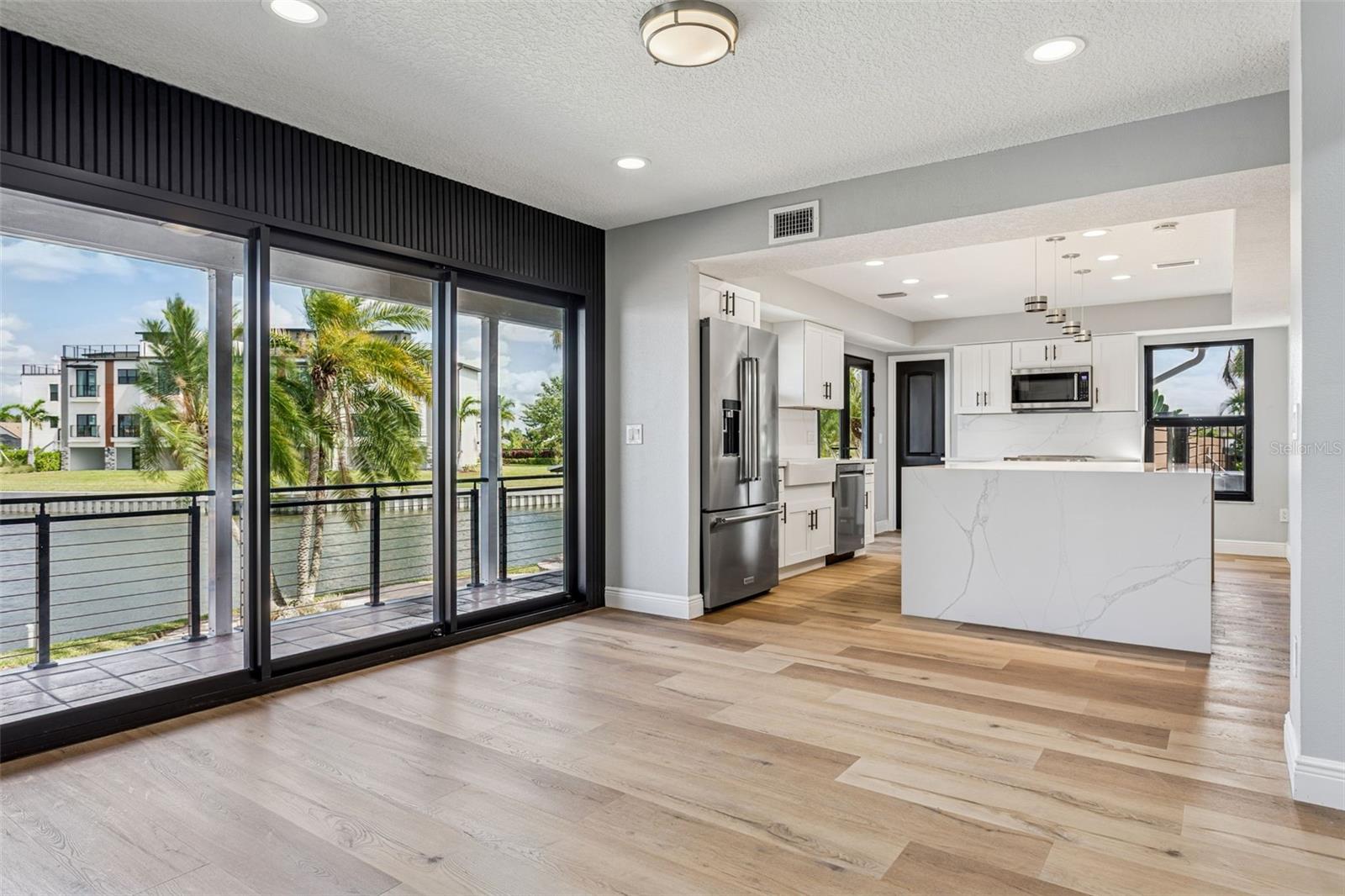 APOLLO BEACH - Residential Lease
