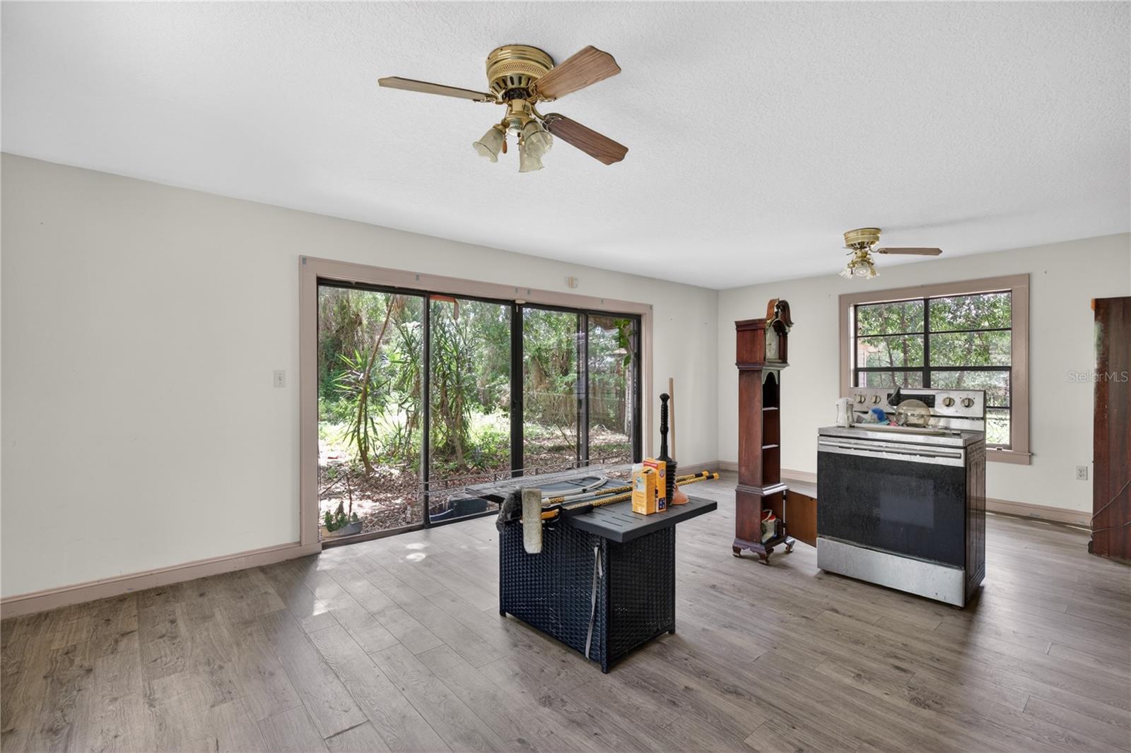 EUSTIS MORNINGVIEW SUB - Residential